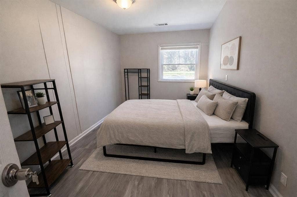 9 BR in College Park