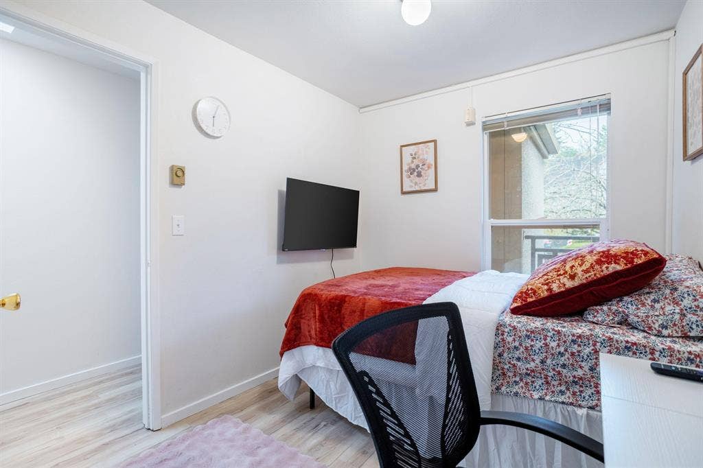 4 BR in Seattle