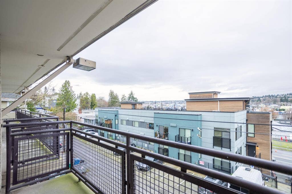 4 BR in Seattle