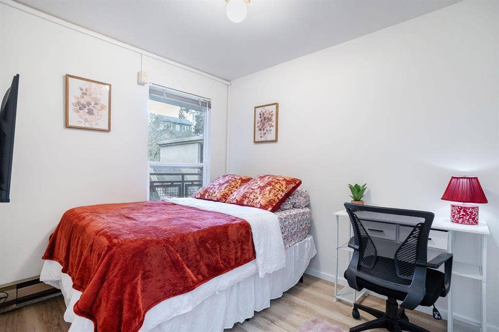 4 BR in Seattle