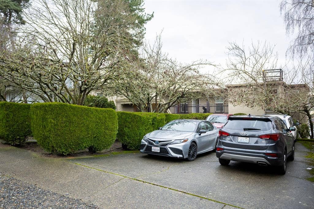 4 BR in Seattle