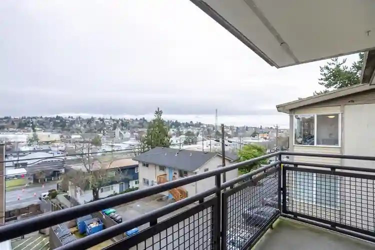 4 BR in Seattle