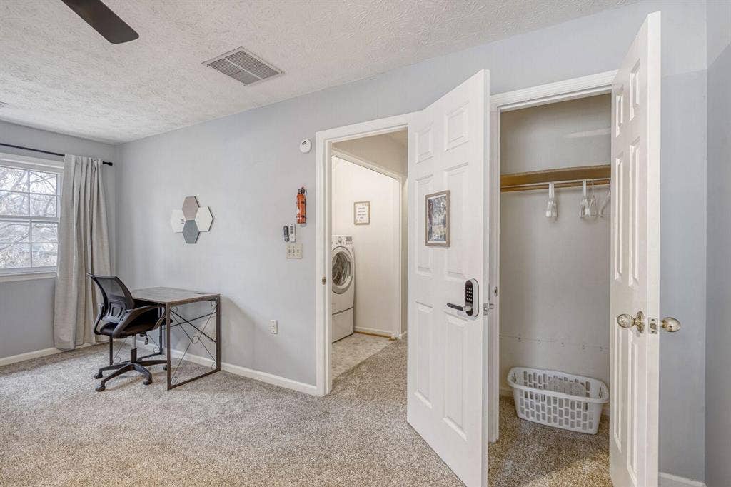 7 BR in Snellville