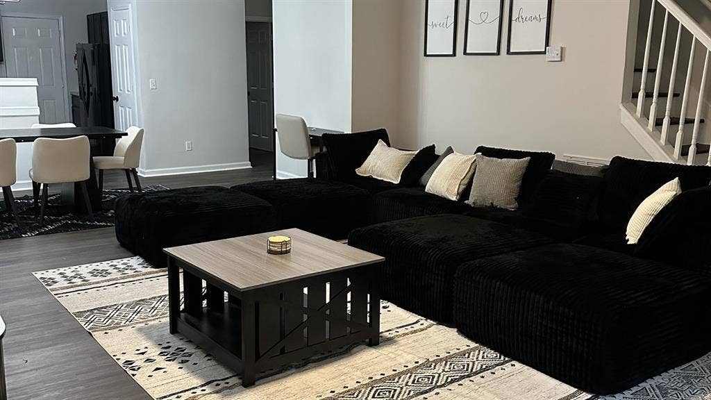 4 BR in Atlanta