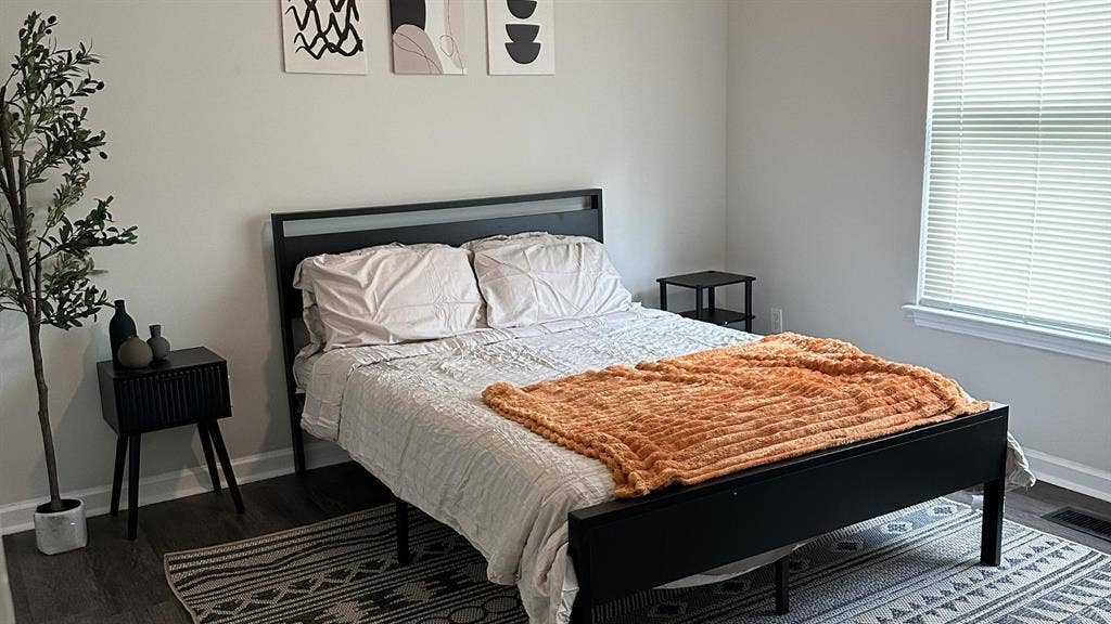 4 BR in Atlanta