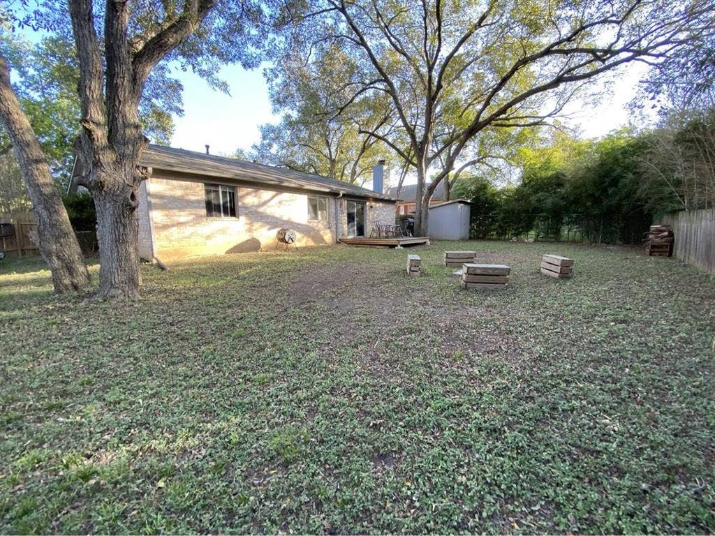 South Austin Room - All Bills Paid