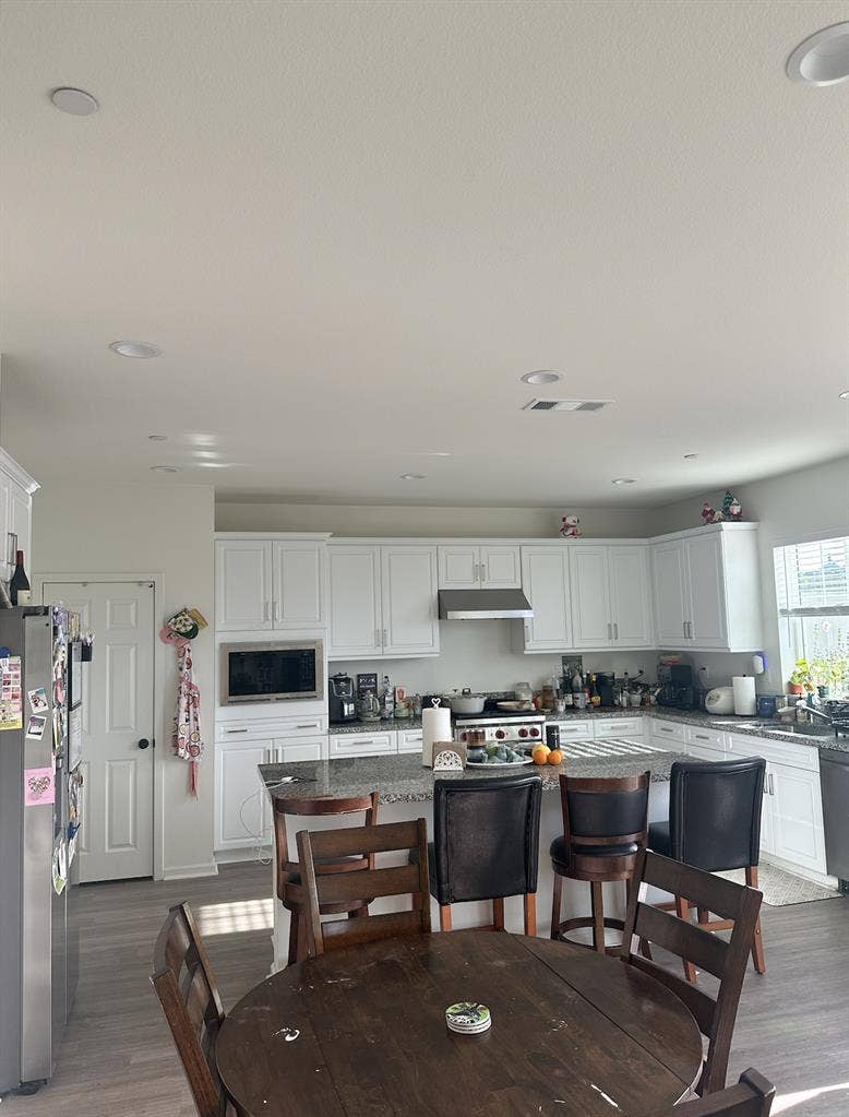 Private Room in 5Br/3Bath House