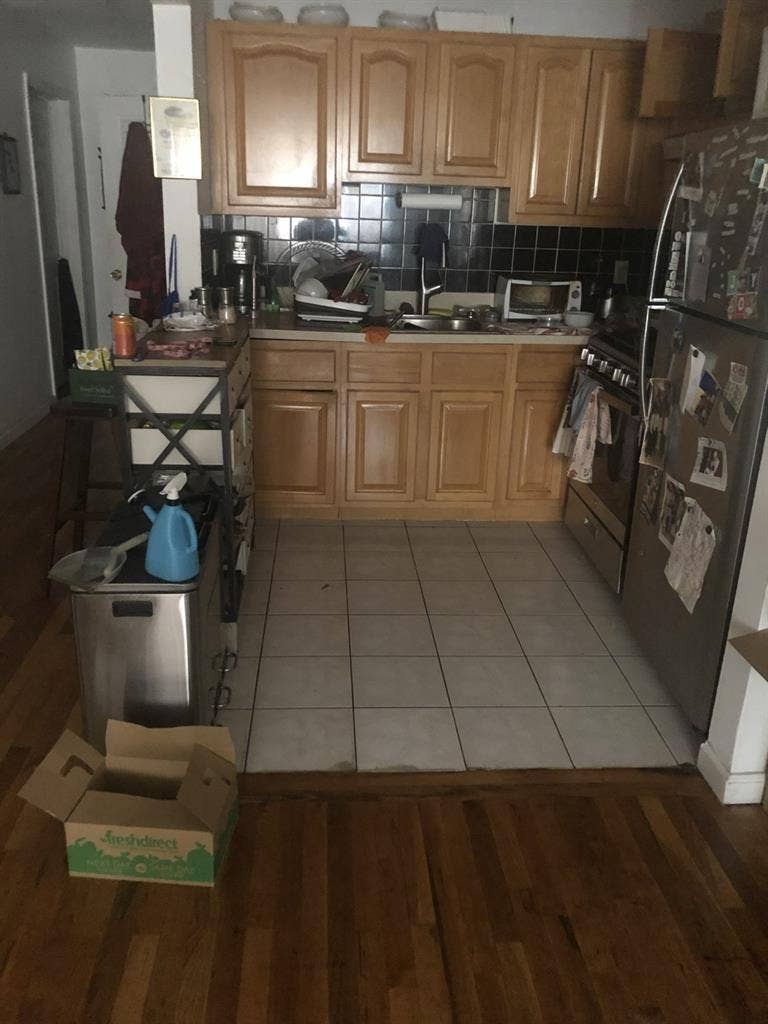 I need roomie! Chill person wanted