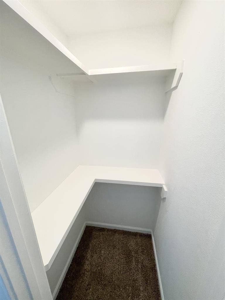 4 BR in Houston