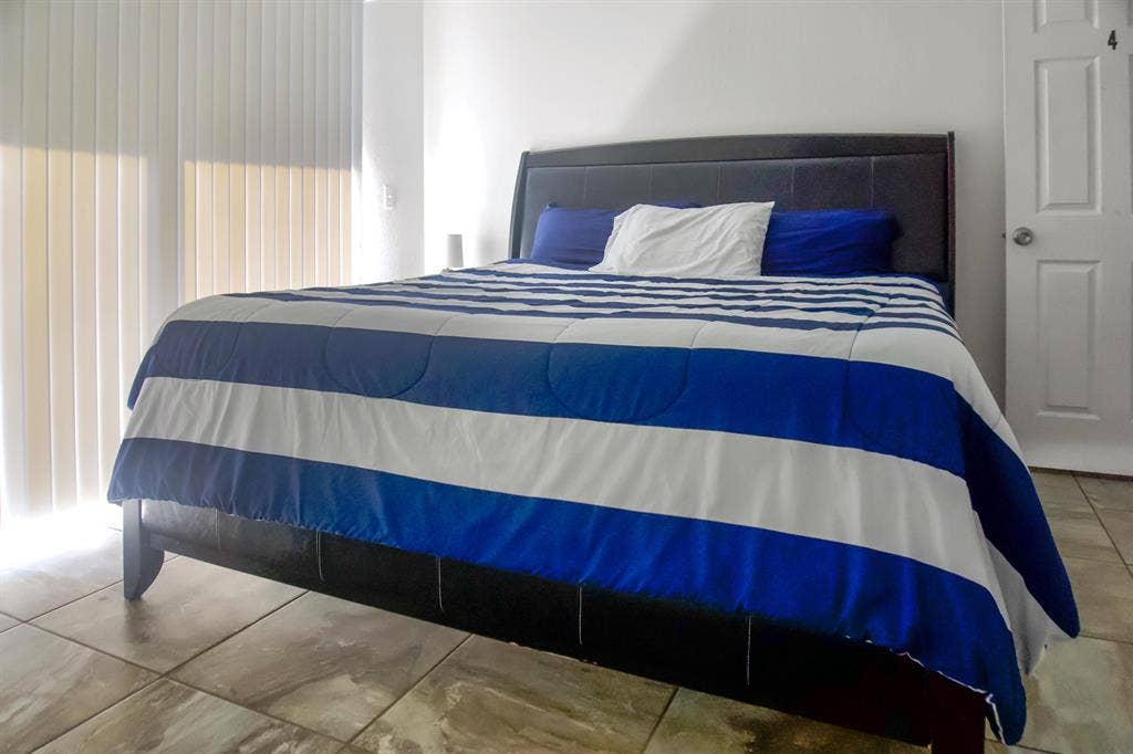 7 BR in Orlando