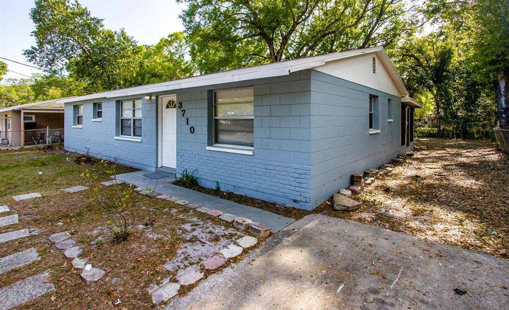 3 BR in Tampa
