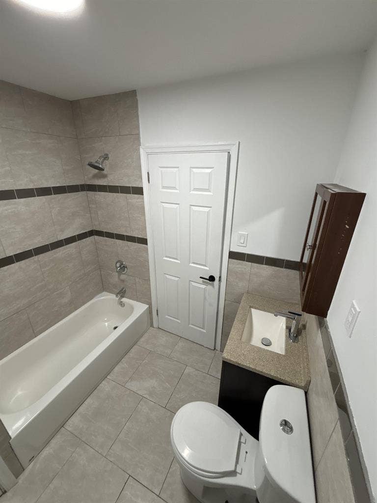 7 BR in Philadelphia
