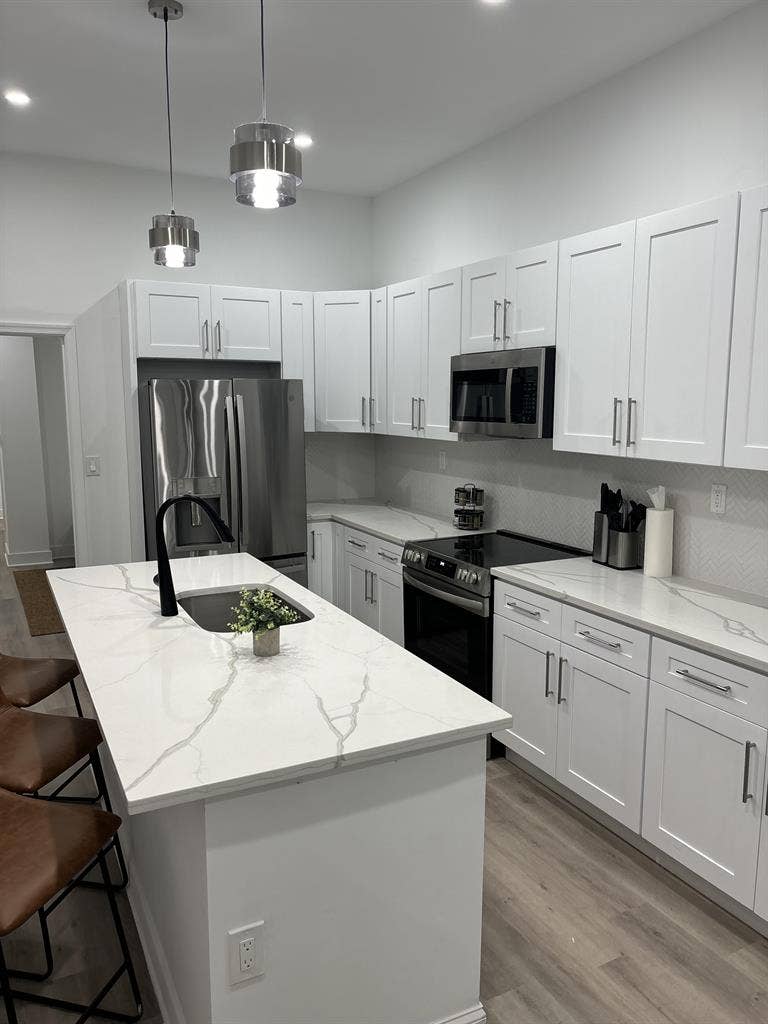 7 BR in Philadelphia