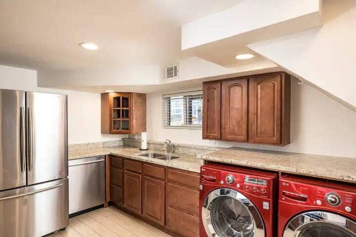 5 BR in Arvada