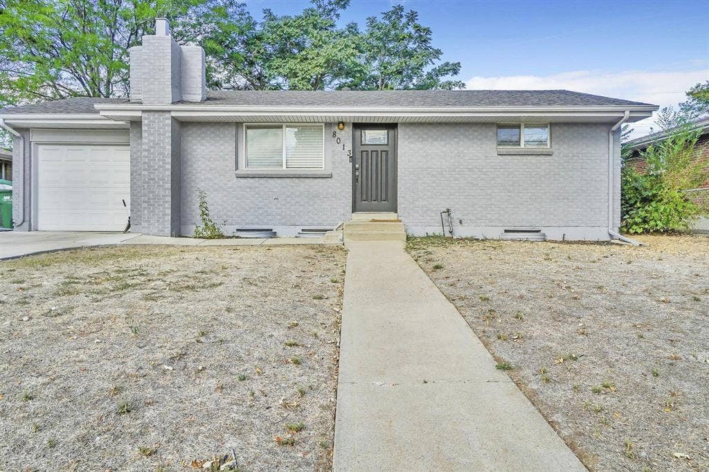 4 BR in Denver