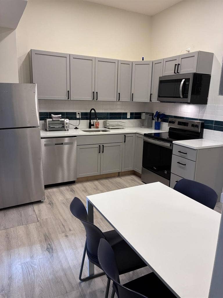 8 BR in Baltimore
