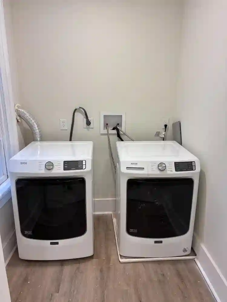 8 BR in Baltimore