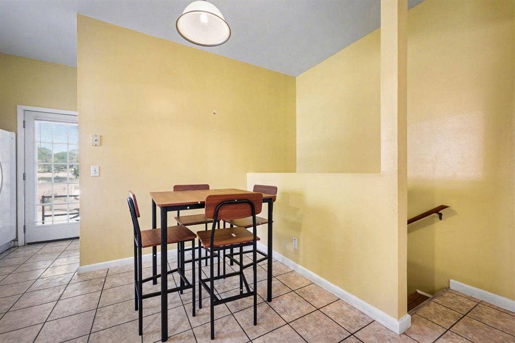 6 BR in Jacksonville