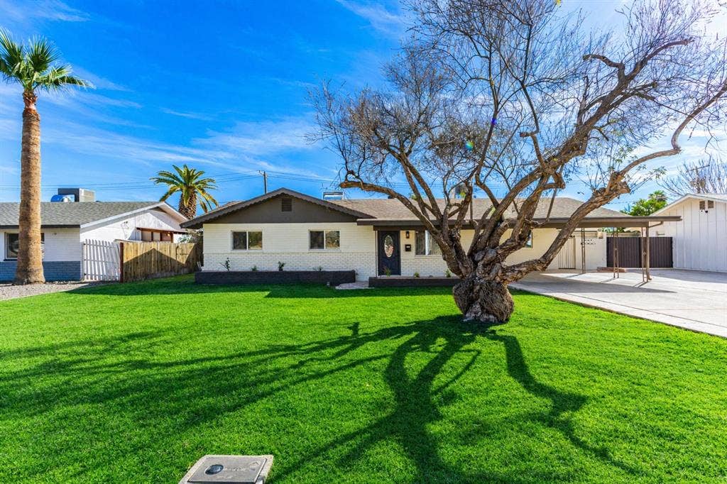 9 BR in Mesa