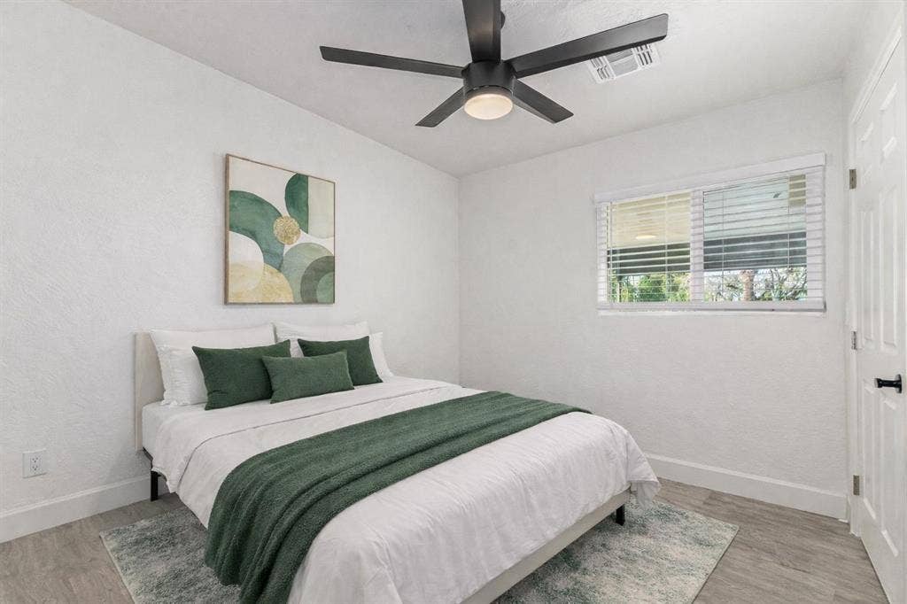 9 BR in Mesa