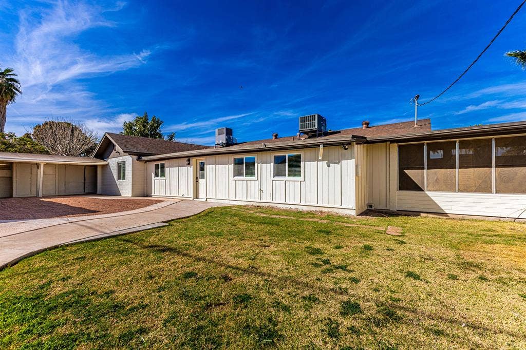 9 BR in Mesa