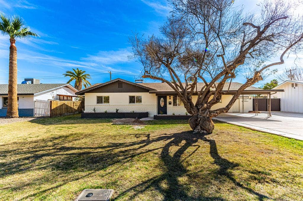9 BR in Mesa