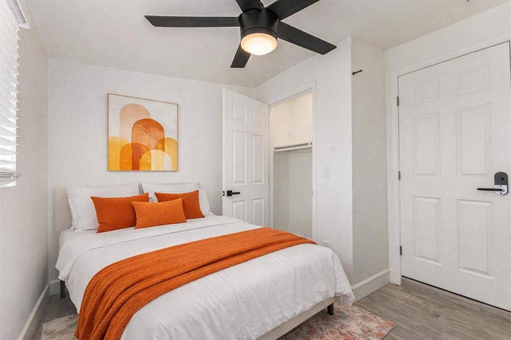 9 BR in Mesa