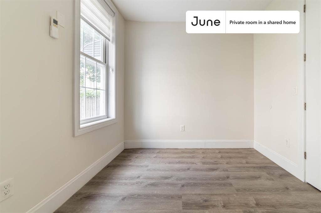 2 BR in New York City