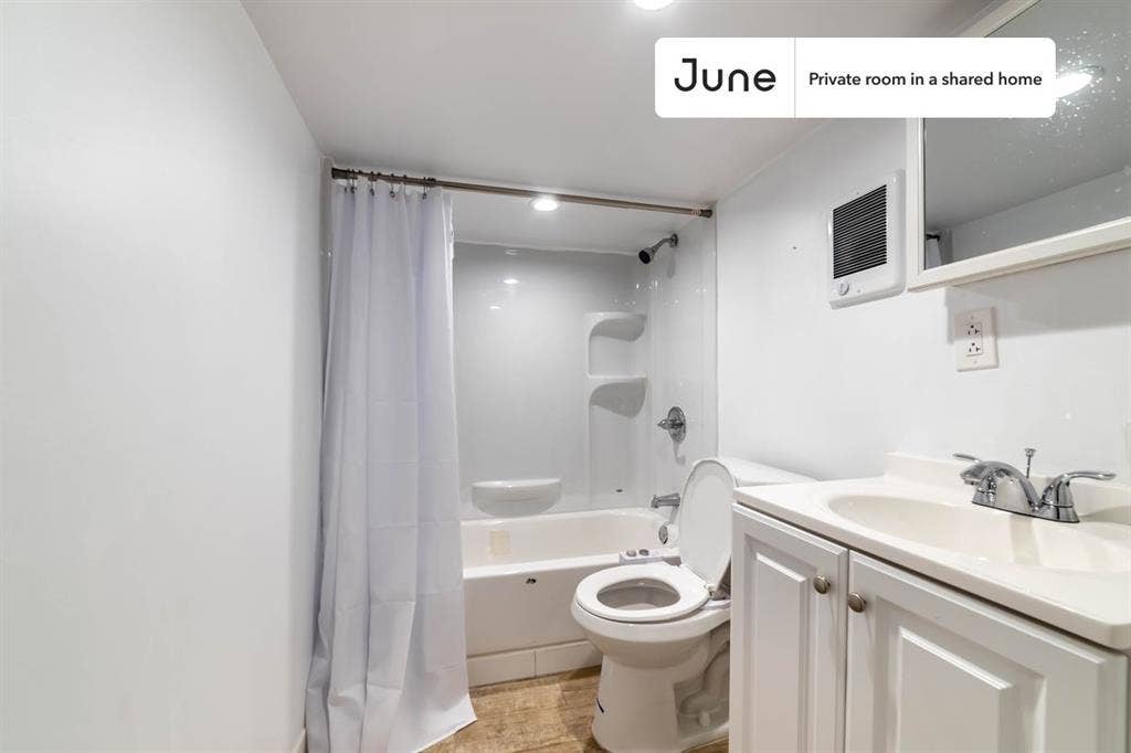 2 BR in New York City