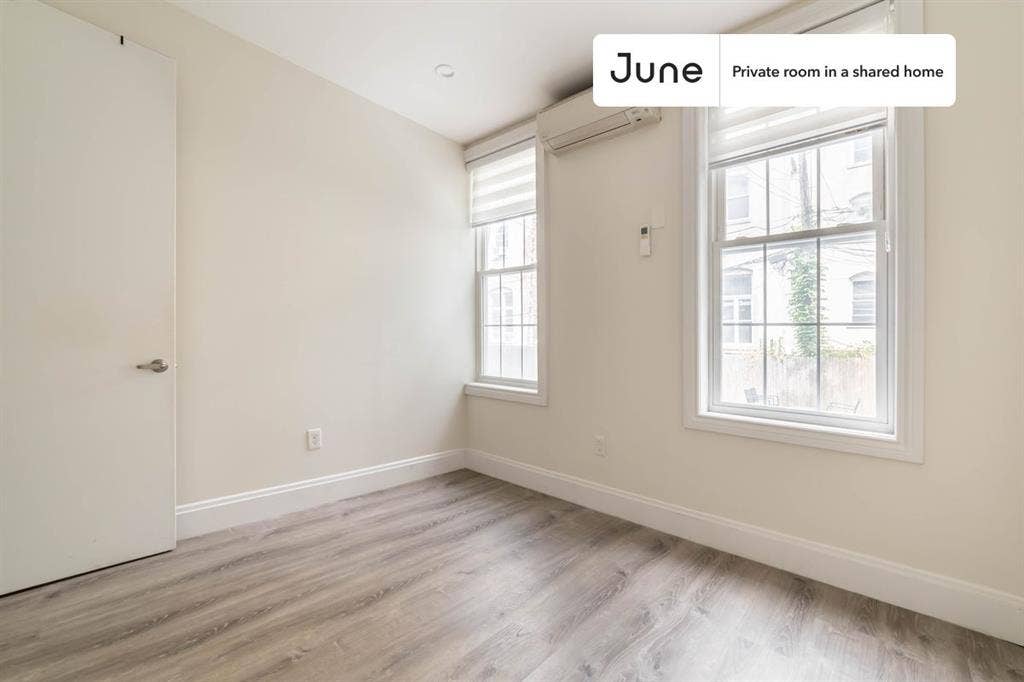 2 BR in New York City