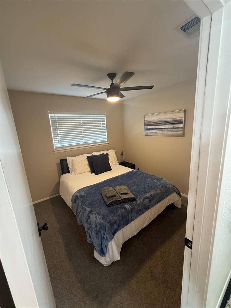 4 BR in Austin