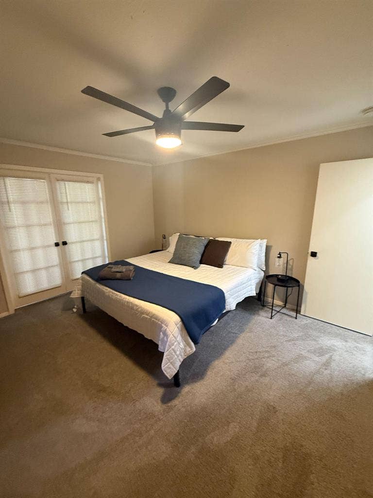 4 BR in Austin