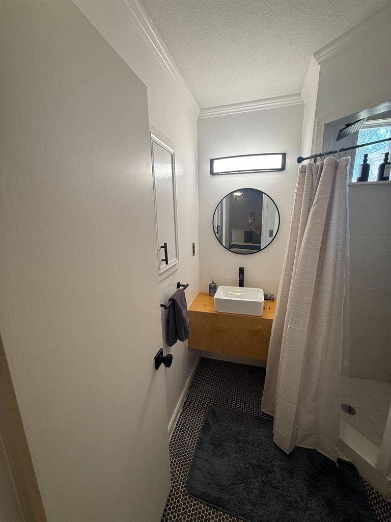 4 BR in Austin