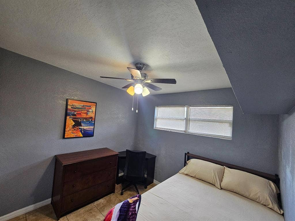 6 BR in Orlando
