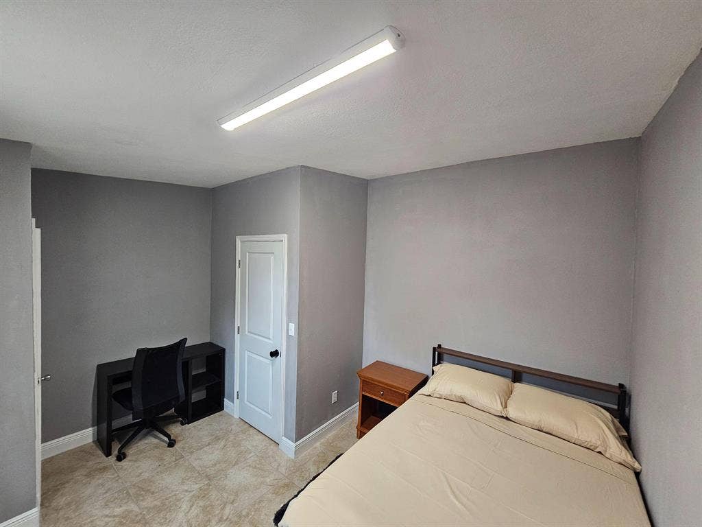 6 BR in Orlando