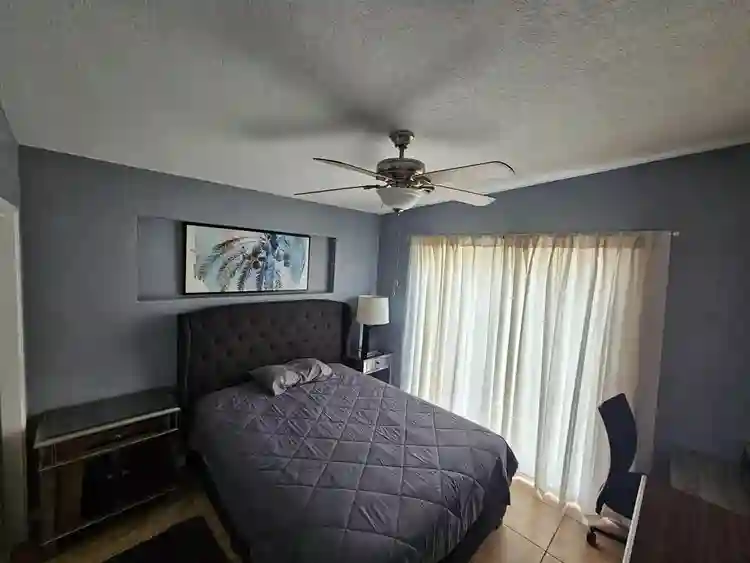 6 BR in Orlando