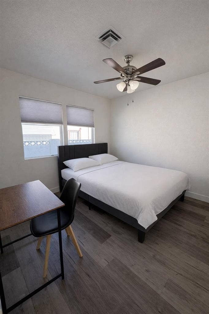5 BR in Las Vegas