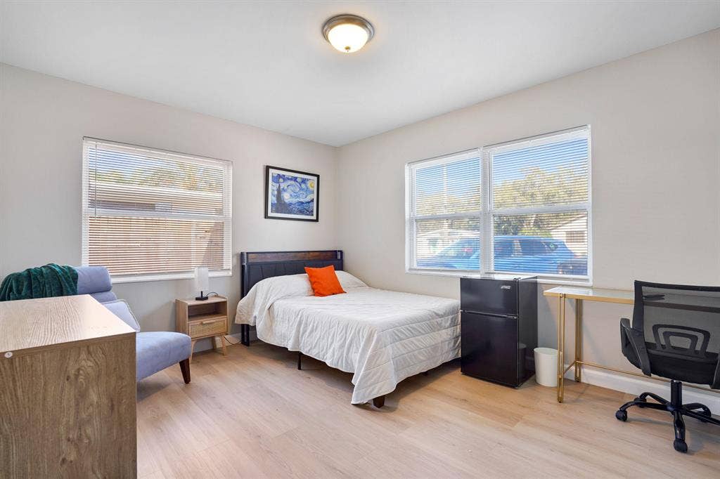 4 BR in Jacksonville