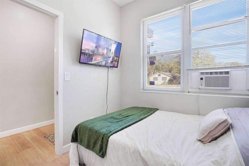 4 BR in Jacksonville