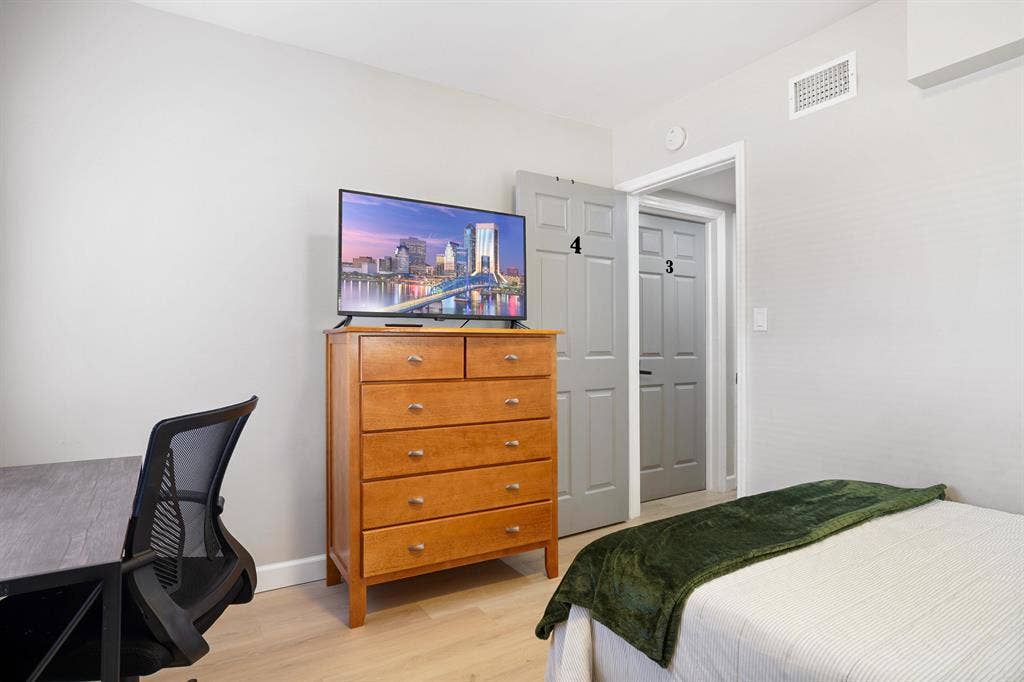 4 BR in Jacksonville