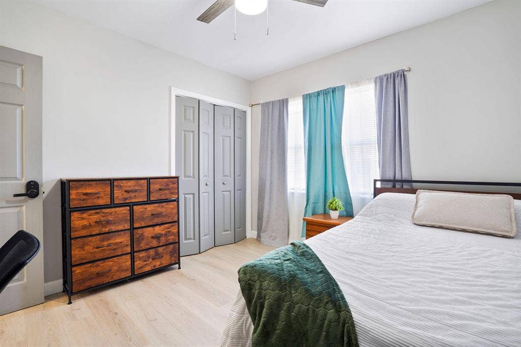 4 BR in Jacksonville