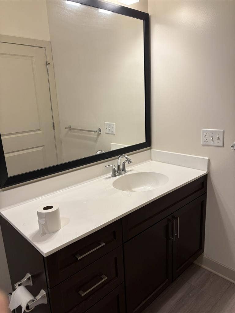 Need roommate 2 bed / 2 bathroom