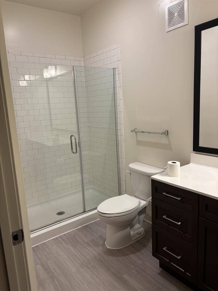 Need roommate 2 bed / 2 bathroom