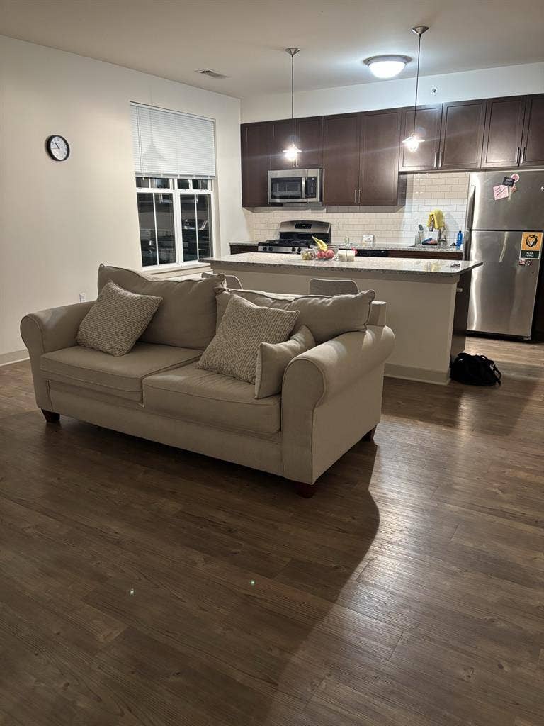 Need roommate 2 bed / 2 bathroom