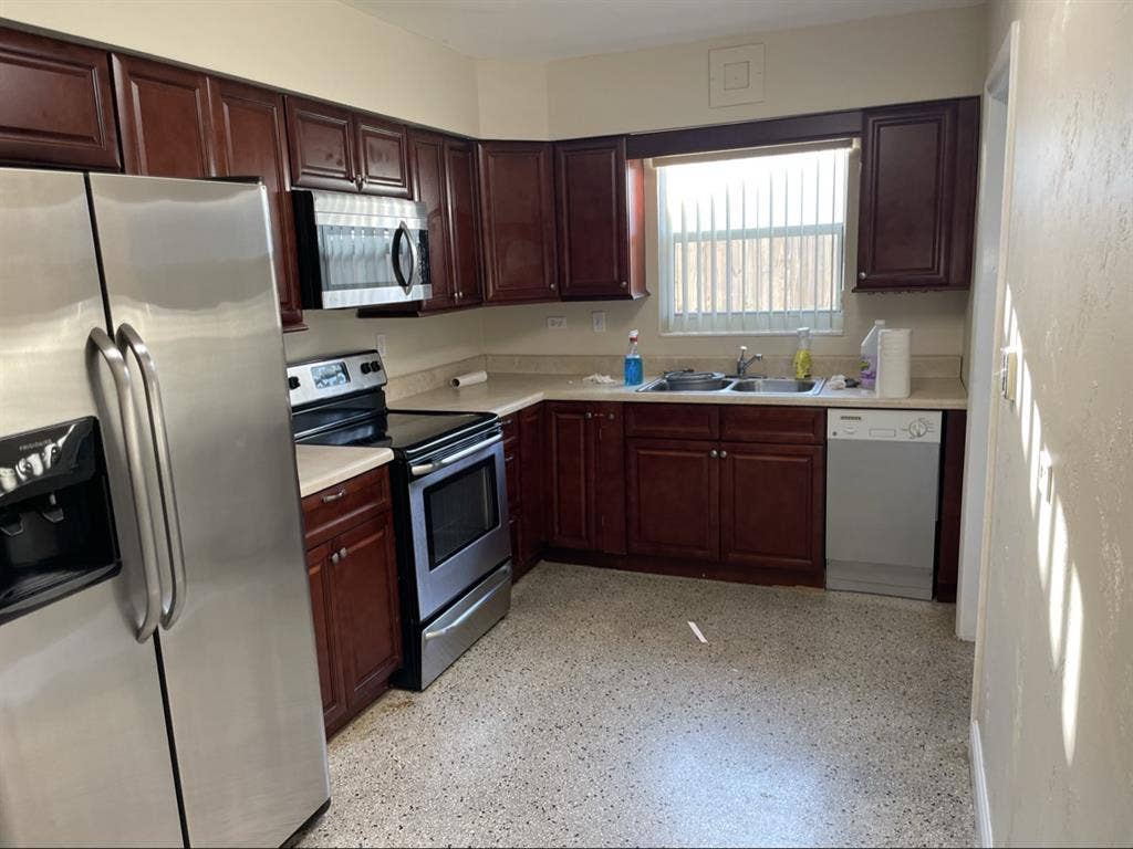 Looking For Roommate After March 4t