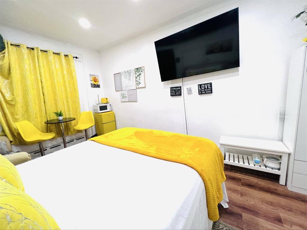 Amazon-Fully Furnished Room