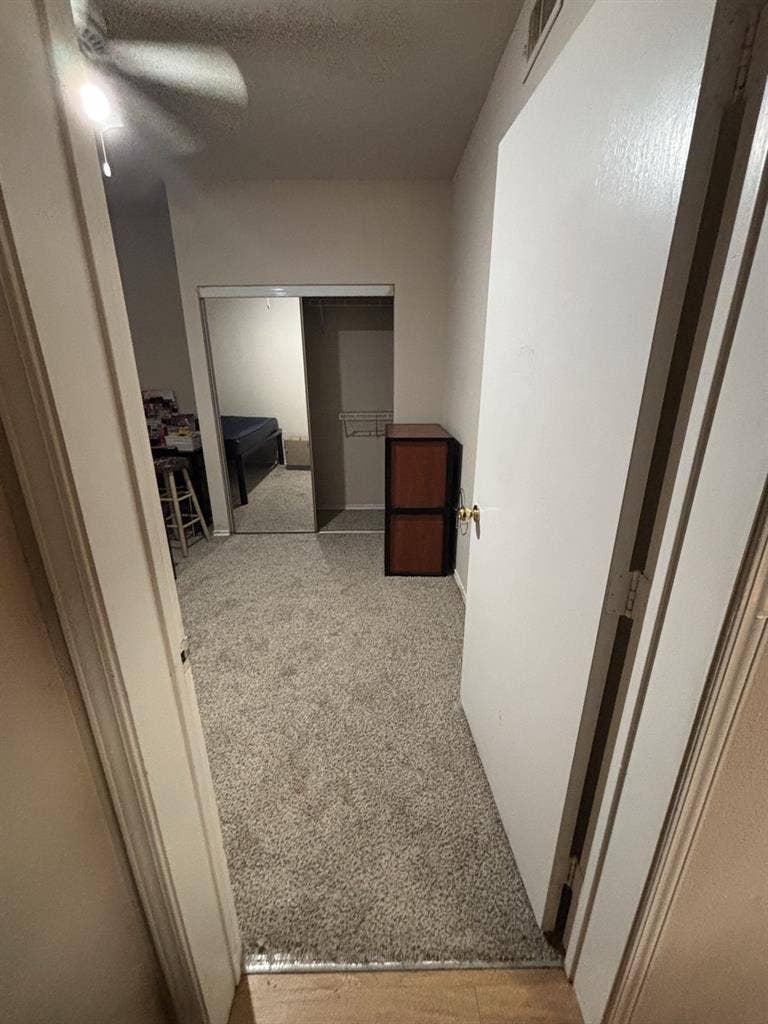 LOOKING FOR A FEMALE ROOMMATE!