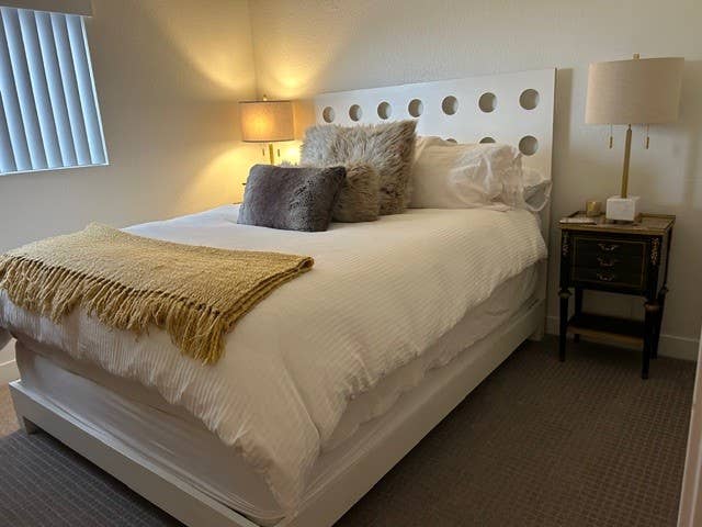 Luxury Bedroom Office Private Bath