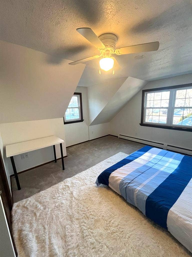 Room available for rent