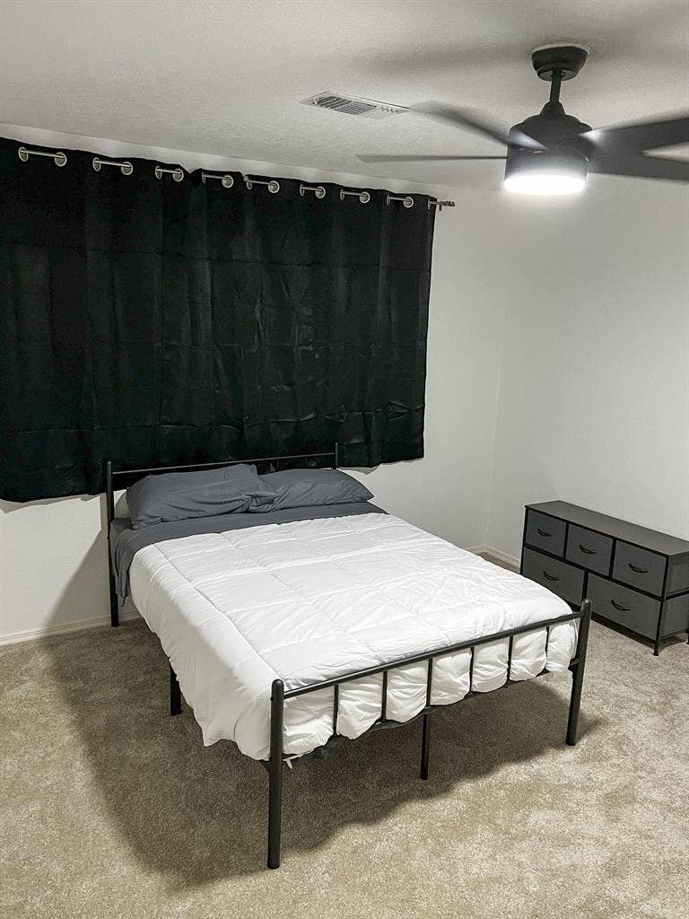 6 BR in Houston